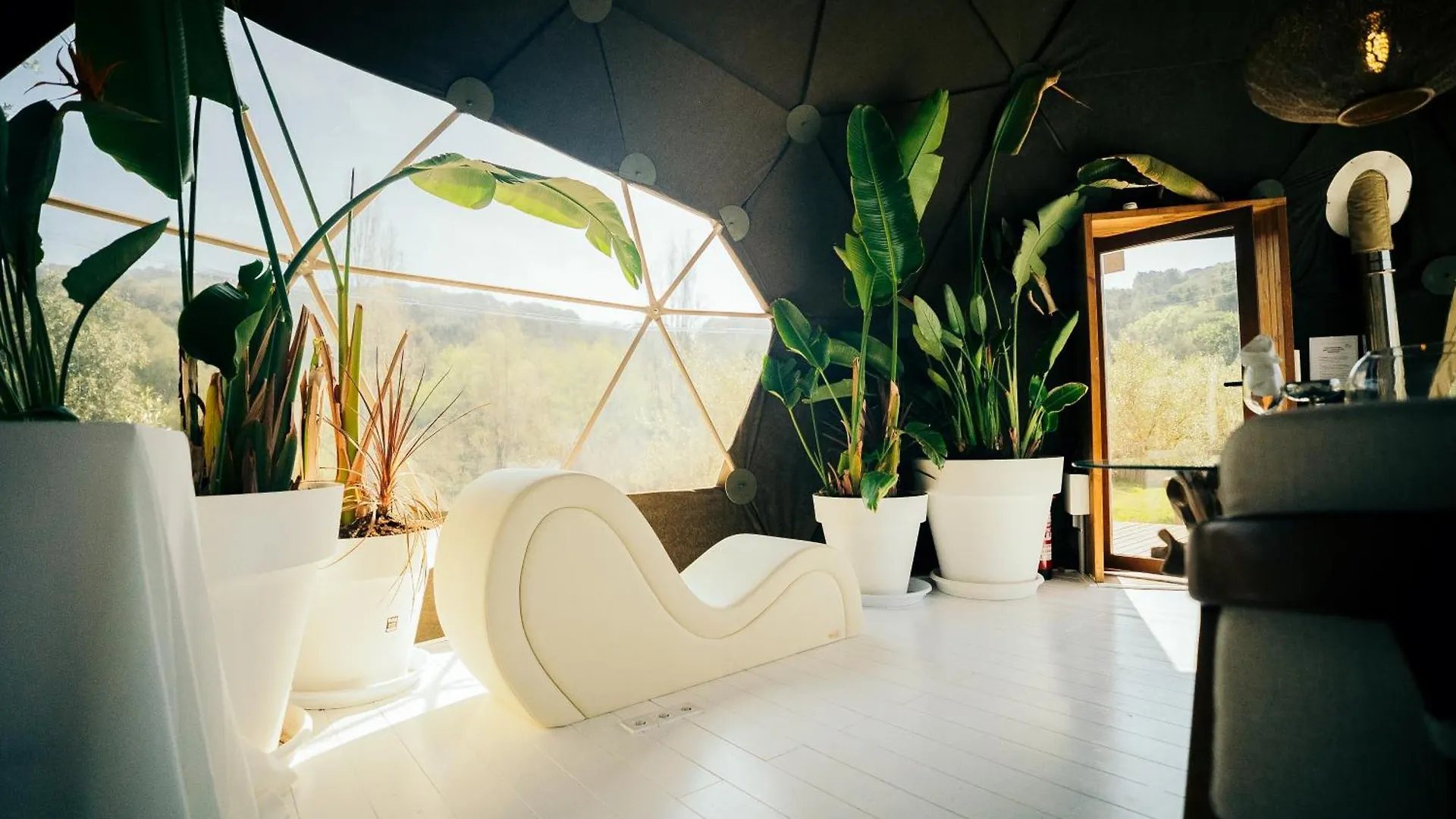 Domo Suites Masía Cal Geperut Badalona Campo de lujo