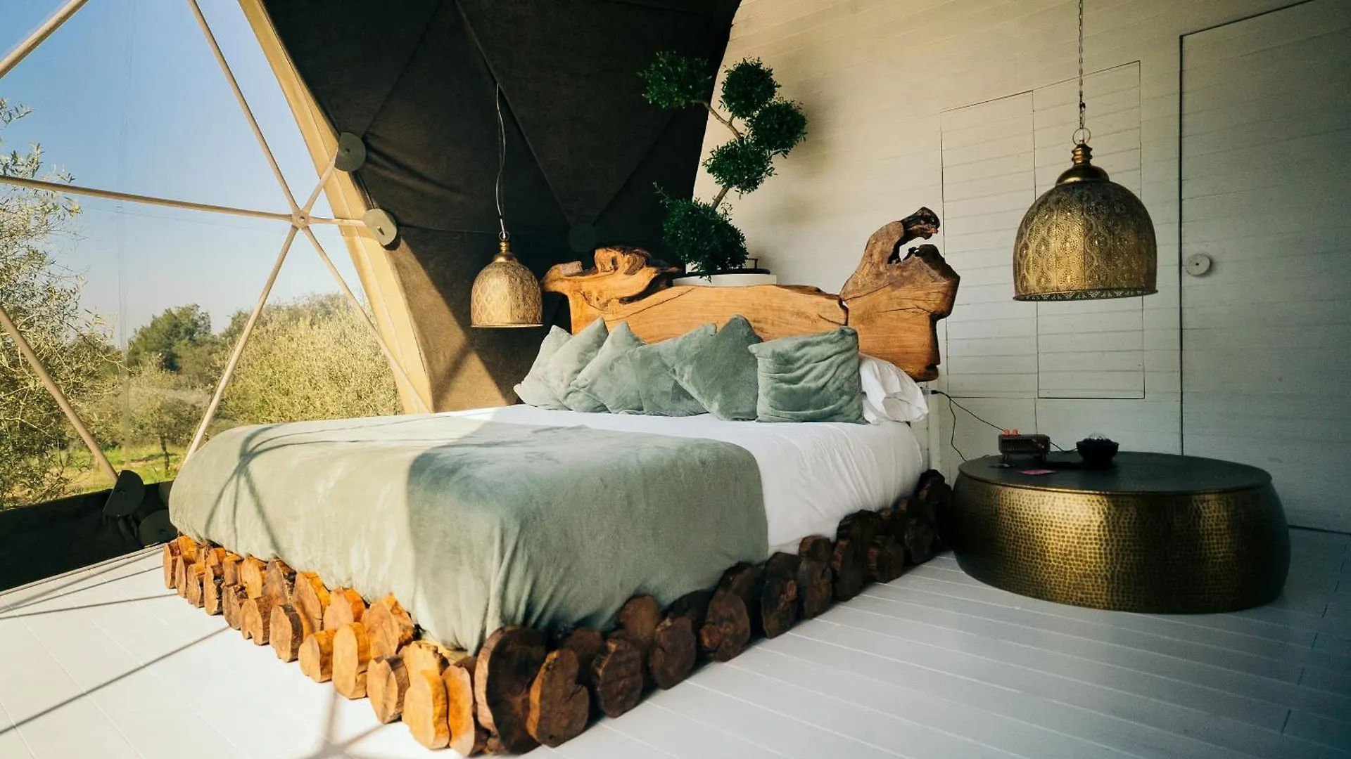Domo Suites Masía Cal Geperut Badalona 0*,