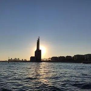 Hotel en barco Dado De Baja, Badalona