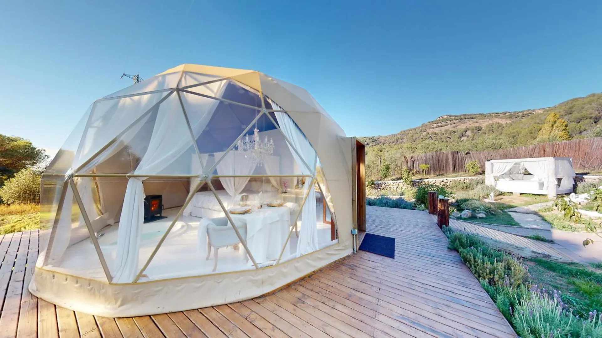 Luxury tent Domo Suites Masia Cal Geperut Badalona